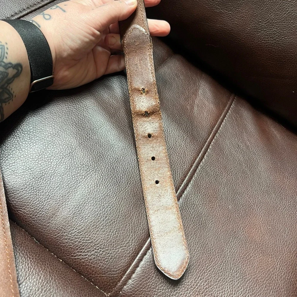 Columbia VTG Leather Belt w/ Embroidery‎